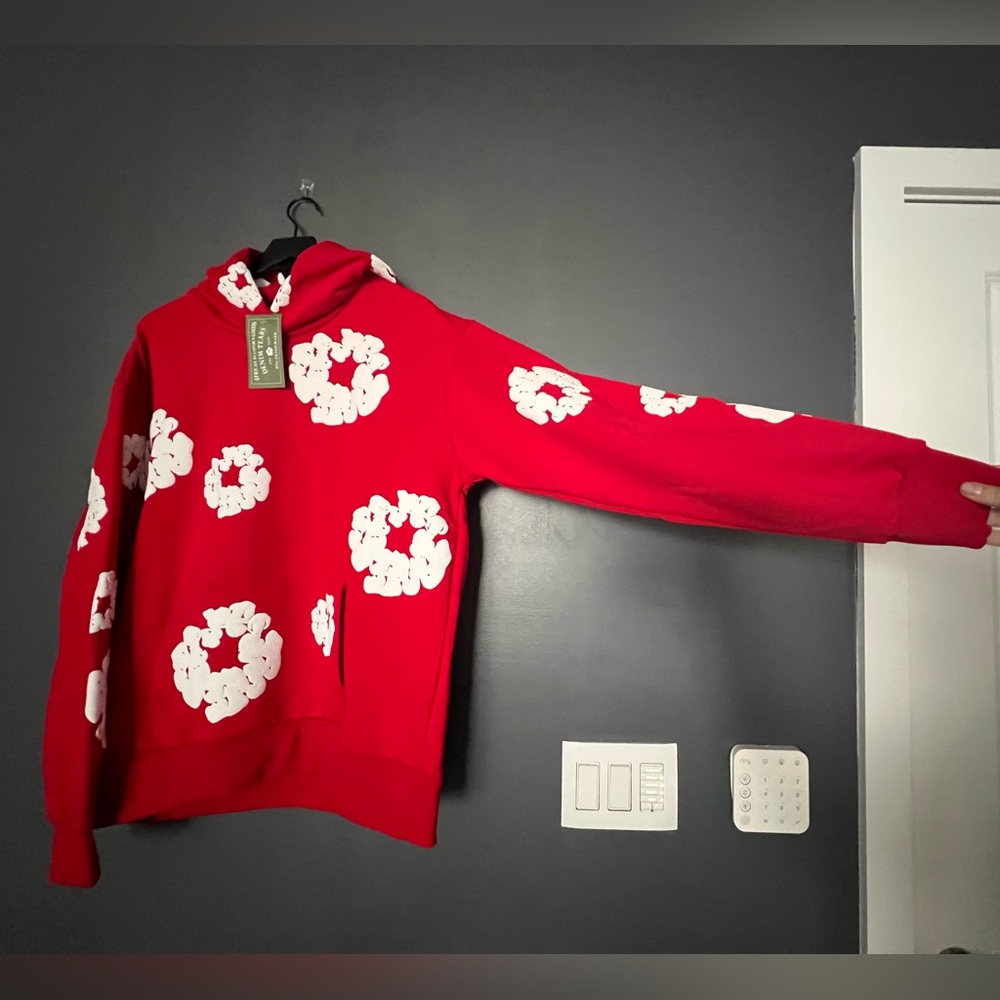 Denim Tears Wreath Sweatshirt Red White - Picture 7 of 14